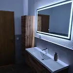 Neu! In Mit Balkon Appartement *