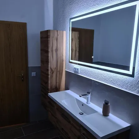 Neu! In Mit Balkon Apartamento *