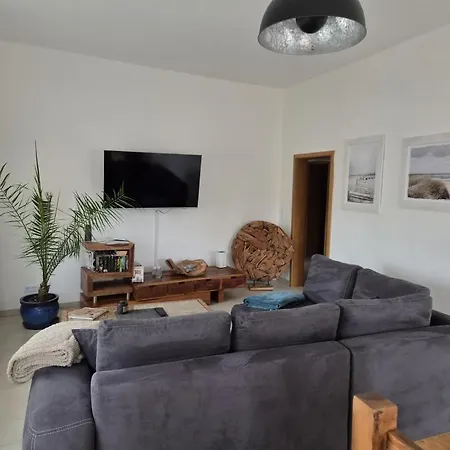 Апартаменты Neu! In Mit Balkon