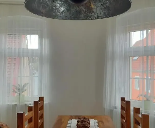 Neu! In Mit Balkon Апартаменты *